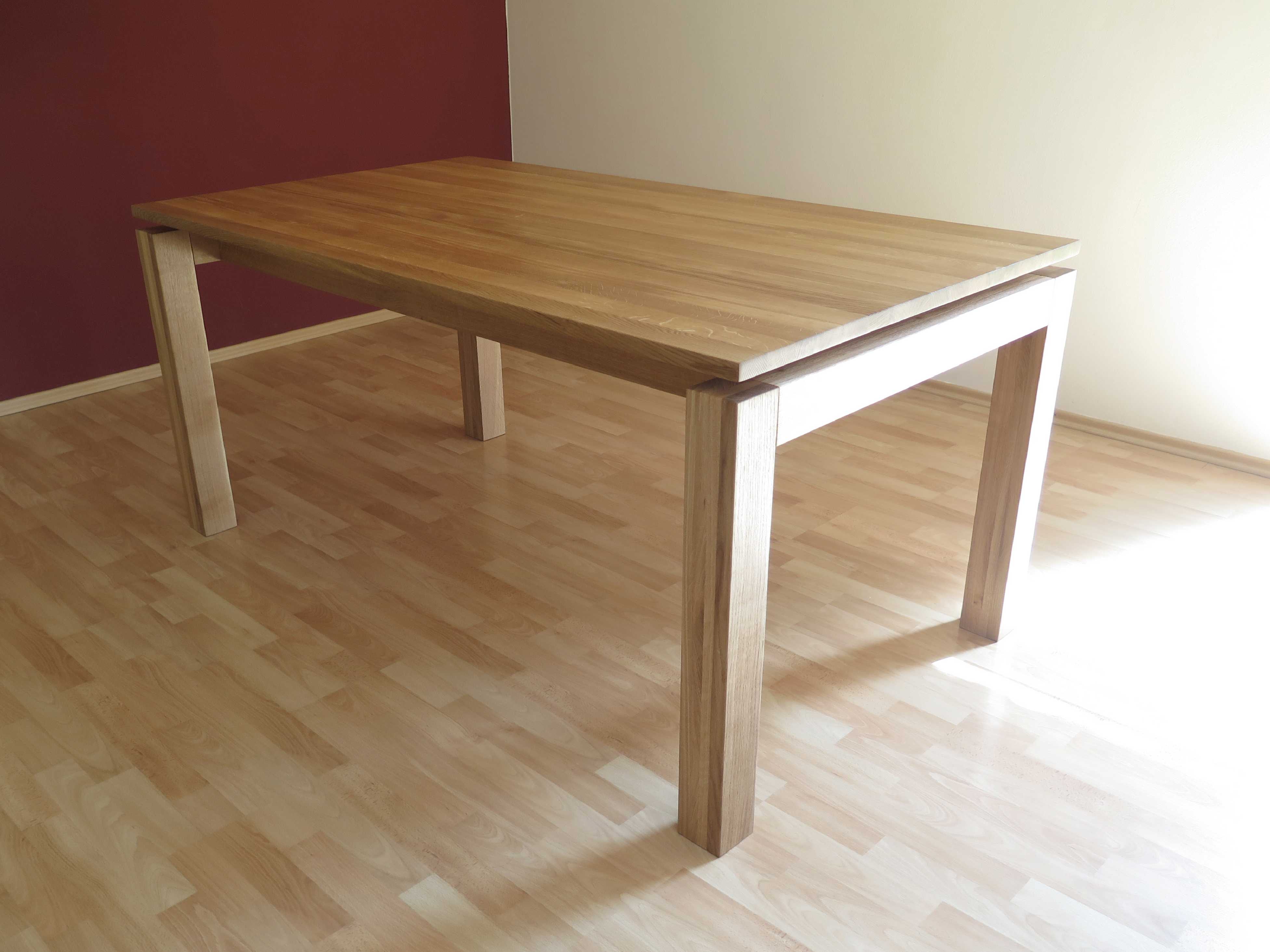 dubové stoly